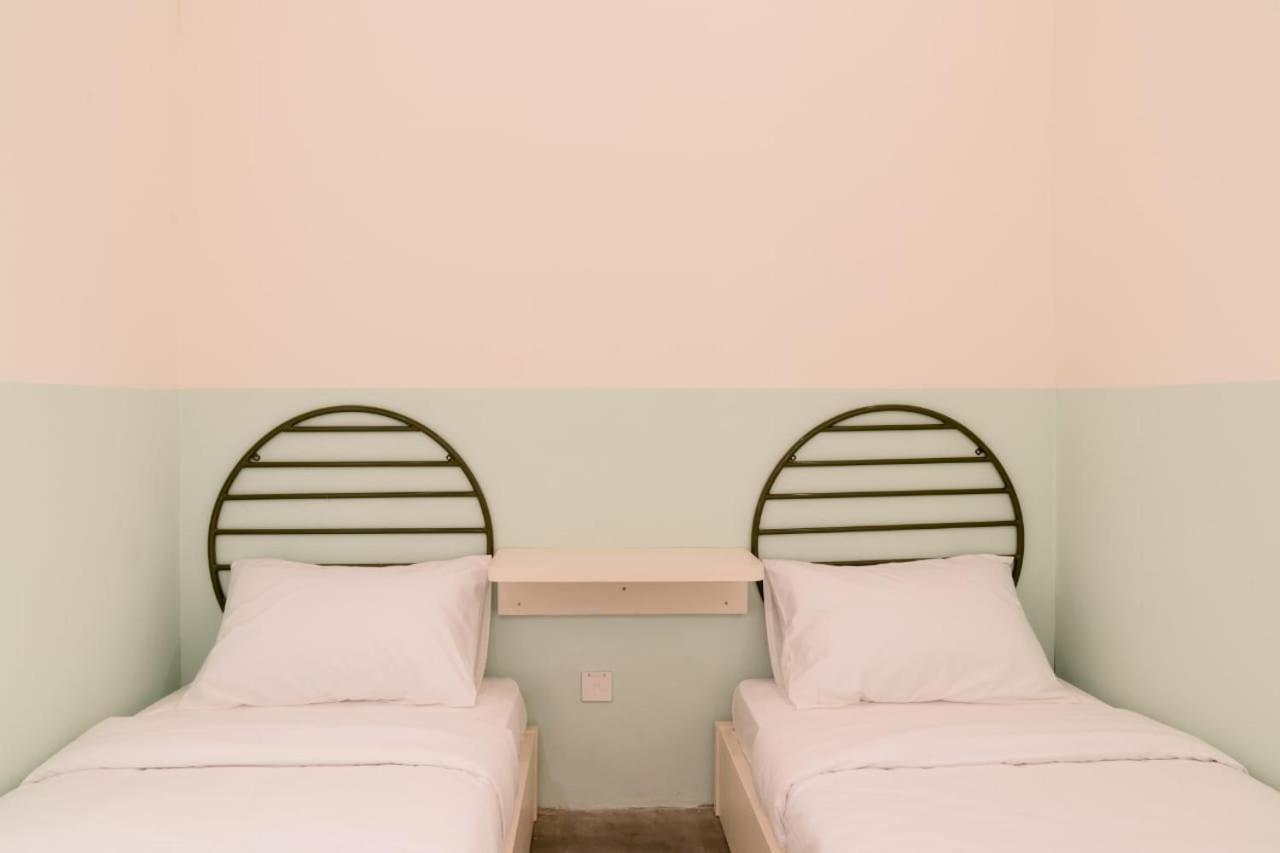 Temmu Co-Living Hostel Bandung Ngoại thất bức ảnh